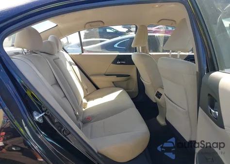 2017 Honda Accord Hybrid z USA, uszkodzony, nr VIN JHMCR6F31HC000380